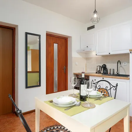 Studio Apartment דירה