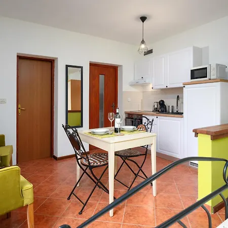 Studio Apartment Apartamento Vrsar