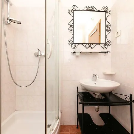 דירה Studio Apartment ורסאר